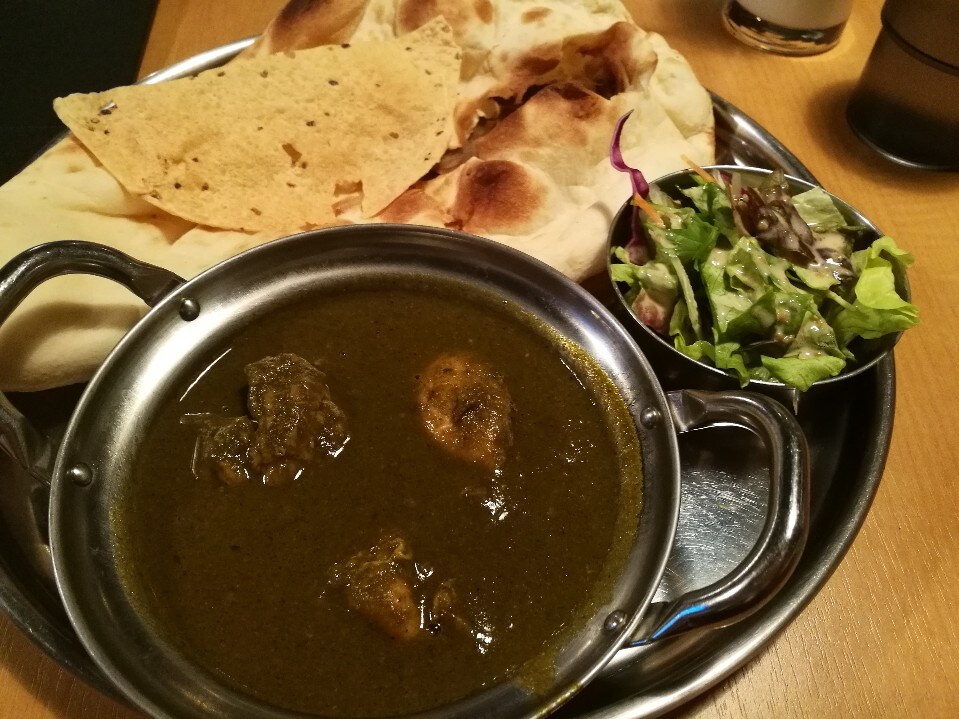 西武新宿駅近くのビル2階 階段上がって シュラスコ イタリアン肉バル ファヒータ新宿店 ツクツク グルメ 投稿型グルメデーターベース