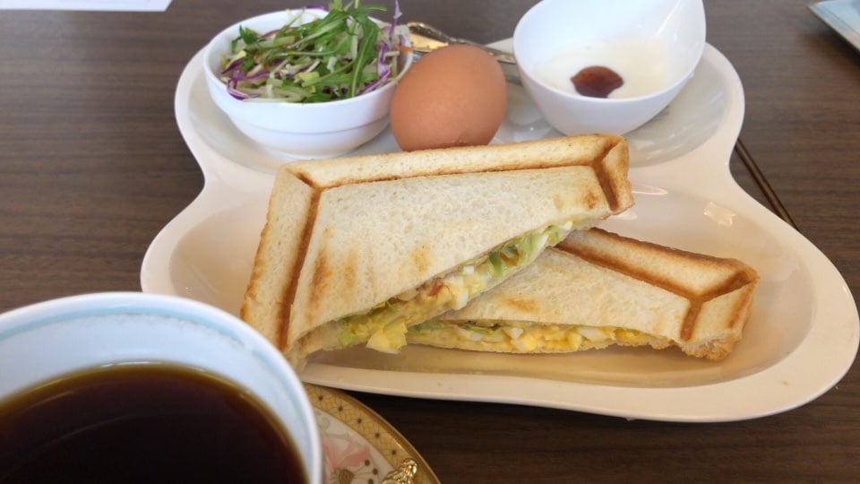 松山市のはなみずき通り近くにあるカフ 羅座亜留 古川店 ツクツク グルメ 投稿型グルメデーターベース