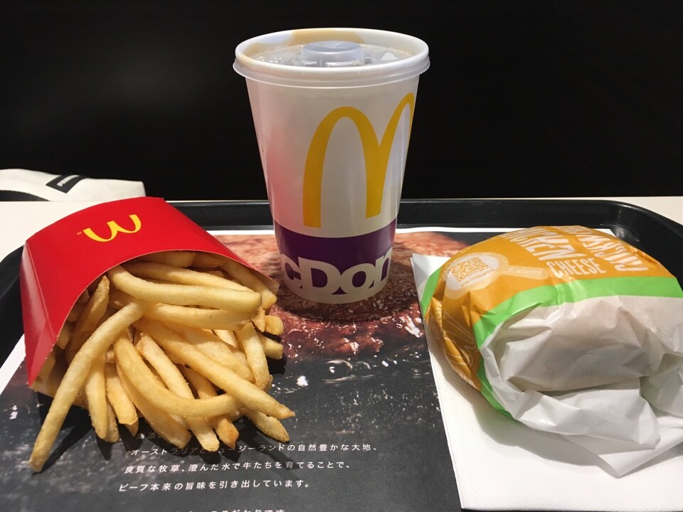 名神高速道路の大津サービスエリア内に マクドナルド 大津サービスエリア店 ツクツク グルメ 投稿型グルメデーターベース