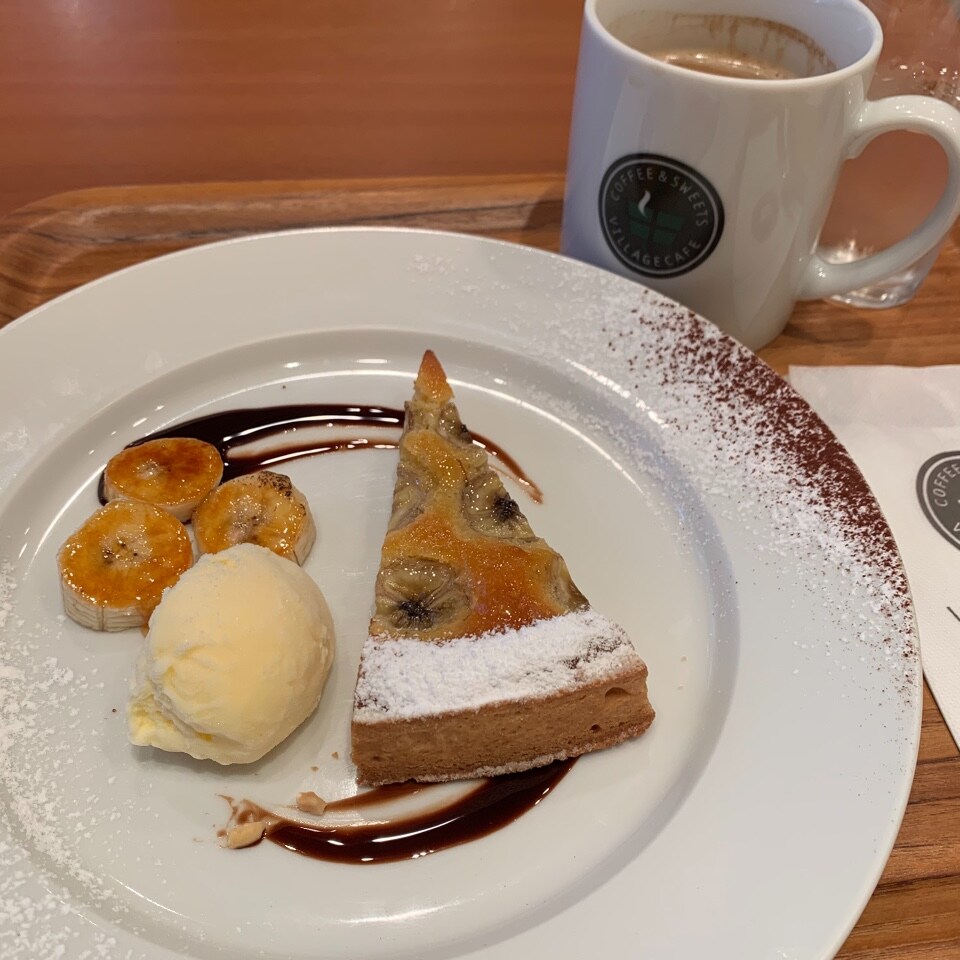 Jr大船駅東口側にある仲通り商店街の南 Village Cafe 大船本店 ツクツク グルメ 投稿型グルメデーターベース