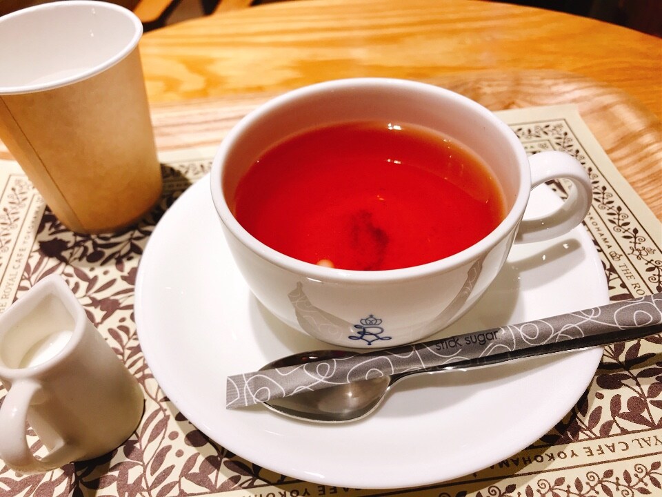 横浜駅の喧騒を感じない お洒落で静か ザ ロイヤルカフェ 横浜 ツクツク グルメ 投稿型グルメデーターベース