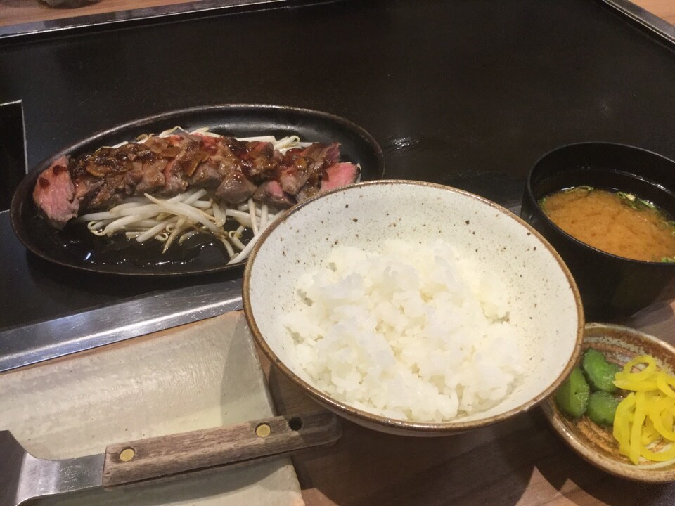 ショッピングモールのレストラン街にあ わらい食堂 イオンモール四條畷店 ツクツク グルメ 投稿型グルメデーターベース