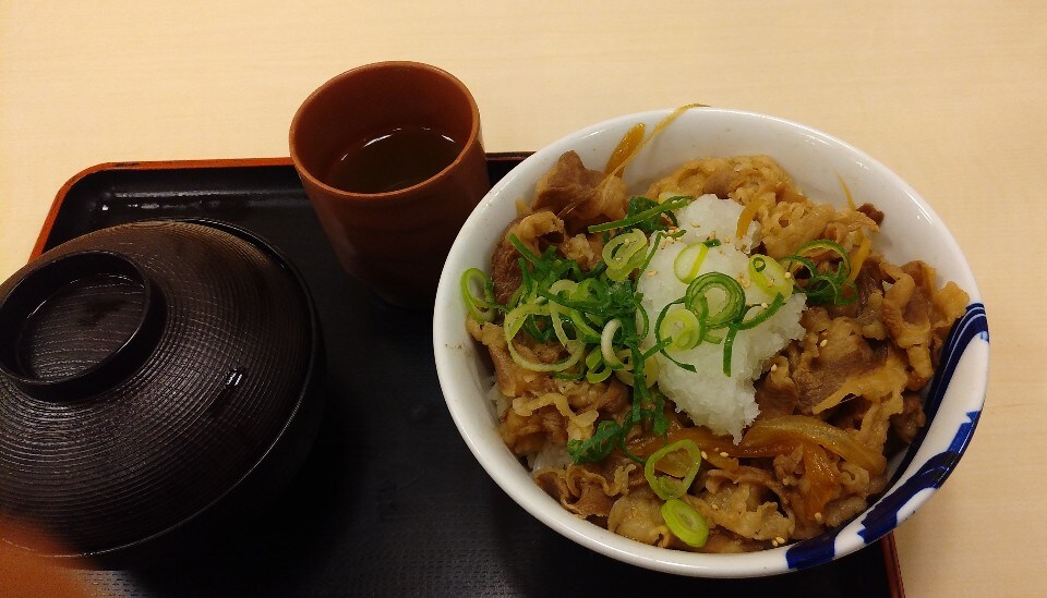 三田市駅前町ですがやや郊外の国道176号 松屋 三田駅前町店 ツクツク グルメ 投稿型グルメデーターベース
