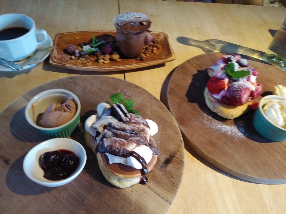 出雲市民会館の隣にある建物で1fには花 カフェザパーク出雲 ツクツク グルメ 投稿型グルメデーターベース