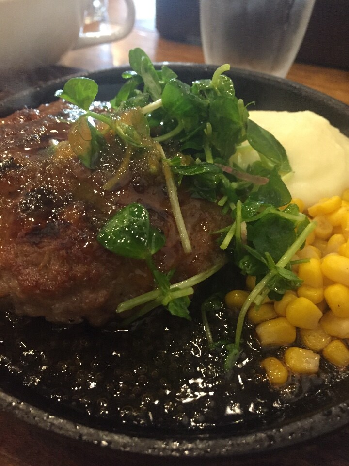 厳選塊肉食べ放題の店 肉バル横丁 新潟けやき通り店 ツクツク グルメモバイル 投稿型グルメデーターベース