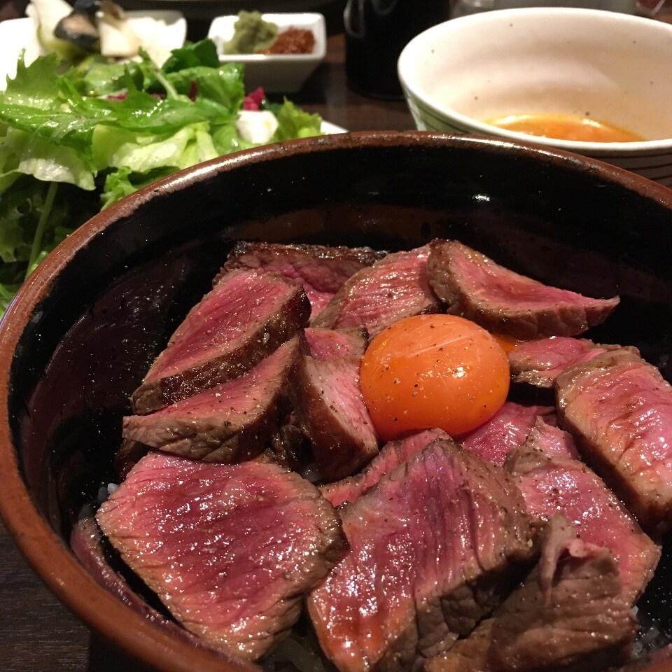 平日のランチに伺いました ランチ 肉友 ツクツク グルメ 投稿型グルメデーターベース