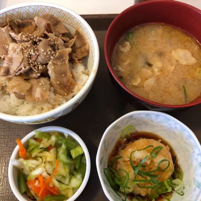 すき家 56号伊予松前店