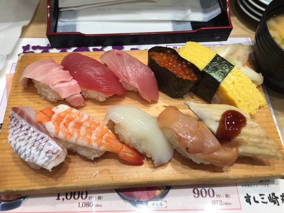 新宿駅東口から徒歩5分の紀伊國屋書店新 すし三崎丸 新宿紀伊國屋ビル店 ツクツク グルメ 投稿型グルメデーターベース
