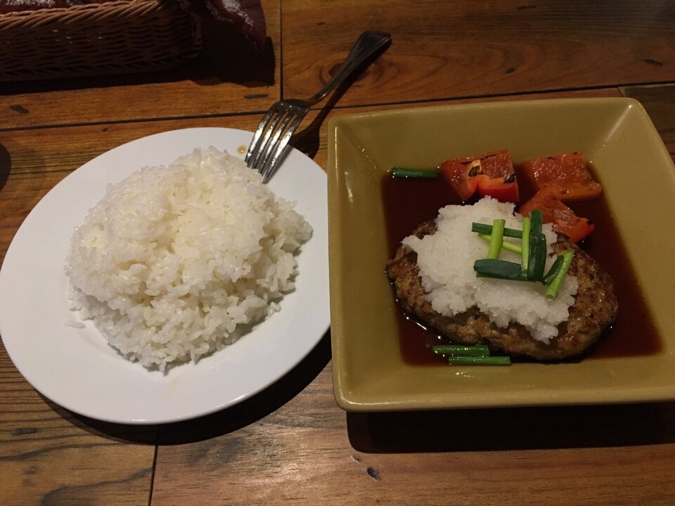 秋葉原駅昭和通り口から徒歩3分にある肉 肉 ワイン酒場 Waiwai ツクツク グルメ 投稿型グルメデーターベース