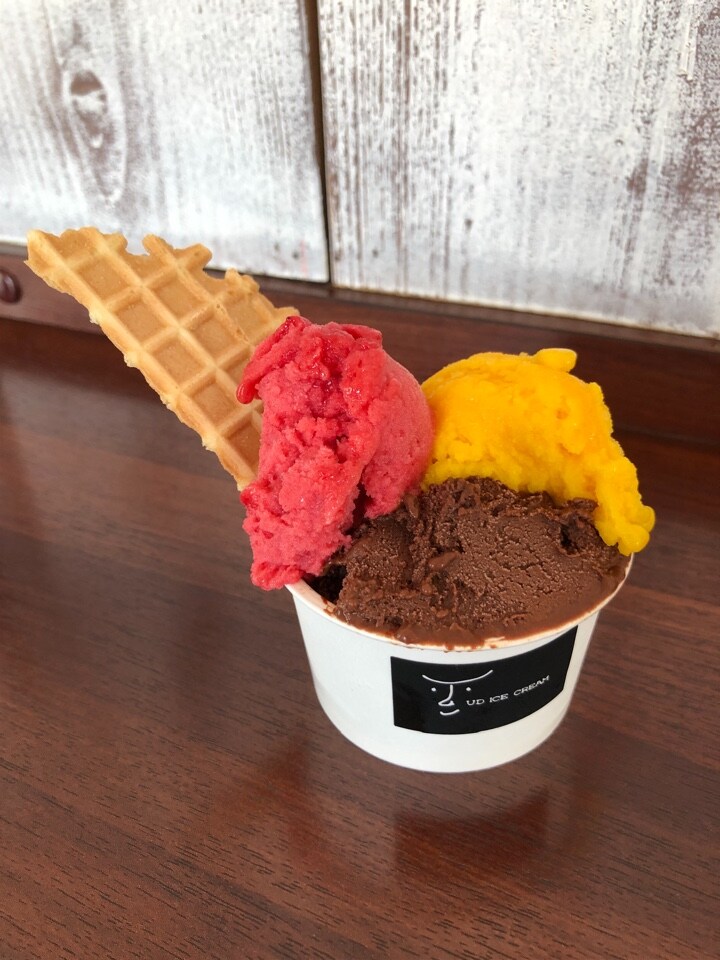 ユウディとは中国語で 雨滴 雨のしず Ud Ice Cream ユウディ アイスクリーム ツクツク グルメ 投稿型グルメデーターベース