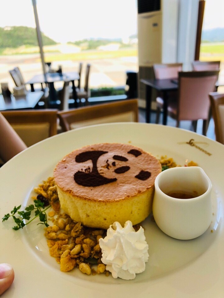 和歌山県は南紀白浜空港のターミナル内2 スカイアドベンチャー ツクツク グルメ 投稿型グルメデーターベース