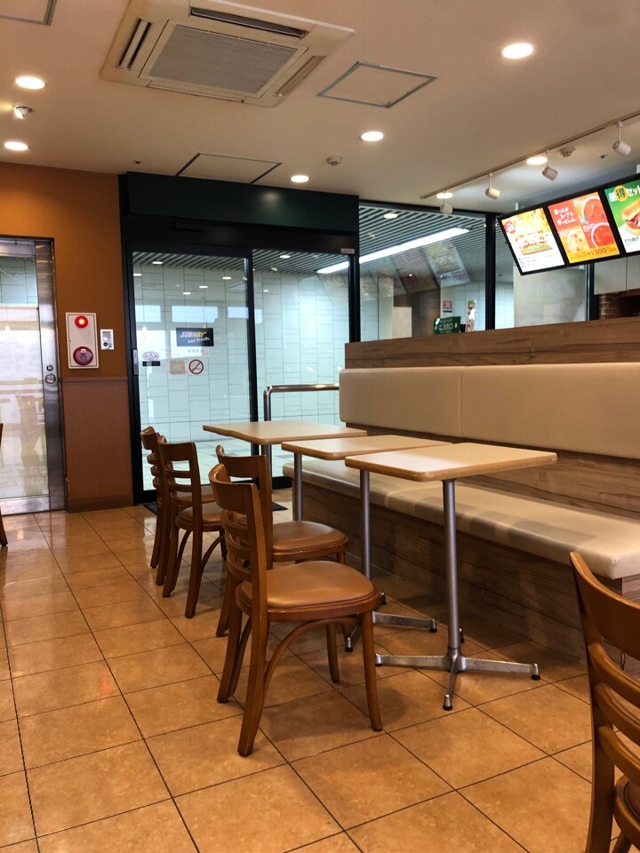 代々木上原駅の構内商業施設のアコルデ サブウェイ アコルデ代々木上原店 ツクツク グルメ 投稿型グルメデーターベース