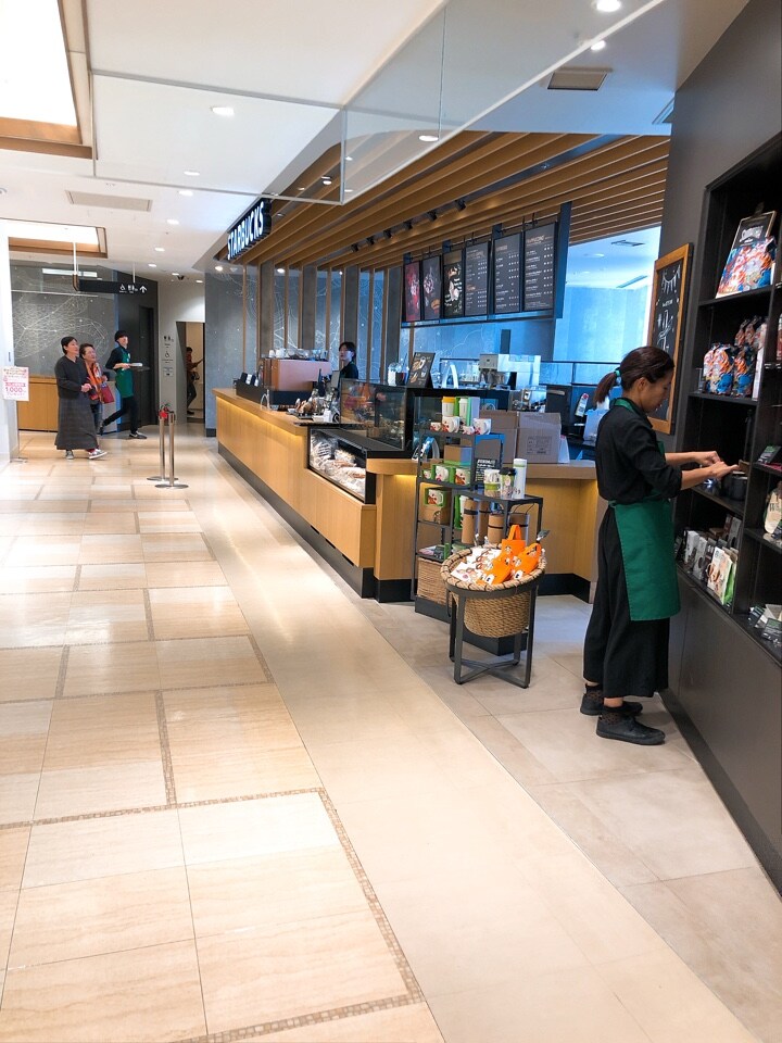 Jr仙台駅中央口を出て左手にある仙台パ スターバックスコーヒー 仙台パルコ店 ツクツク グルメ 投稿型グルメデーターベース