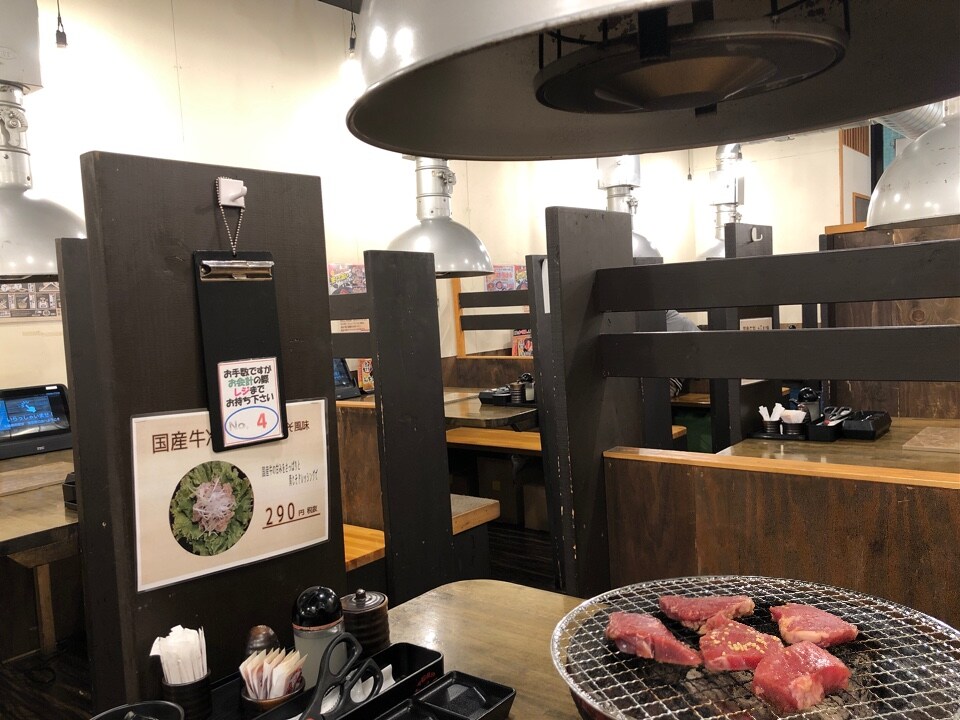店内はテーブル席のみですが ある程度 七輪焼肉 安安 蒲田西口店 ツクツク グルメ 投稿型グルメデーターベース