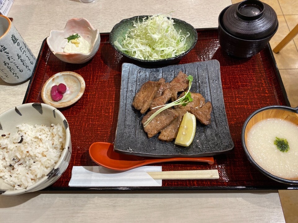 横須賀中央駅近く モアーズビル8階にあ ご飯ととろろ とろ麦 ツクツク グルメ 投稿型グルメデーターベース