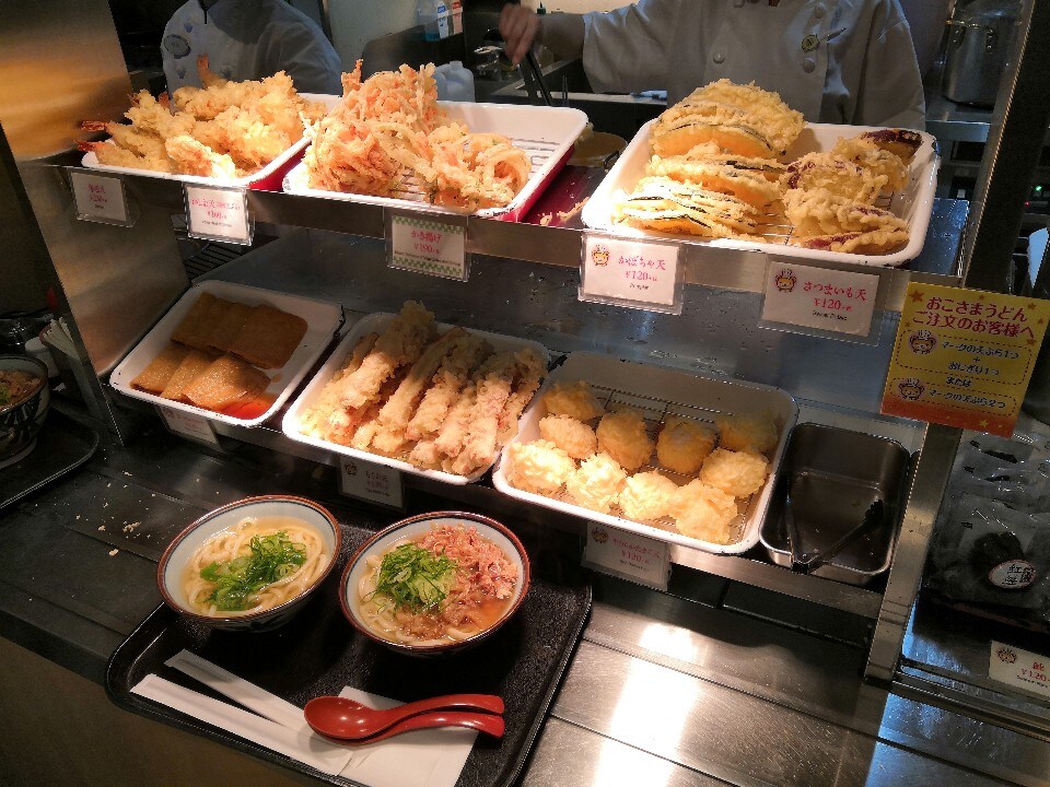 イクスピアリ舞浜のフードコート内にあ 讃岐うどん よつばの香 ツクツク グルメ 投稿型グルメデーターベース
