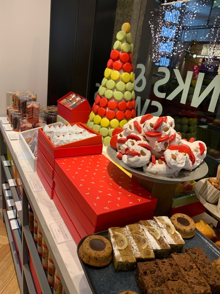 東京駅近く丸の内にある ピエールエル Made In ピエールエルメ丸の内 ツクツク グルメ 投稿型グルメデーターベース