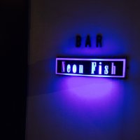 Bar Neon Fish